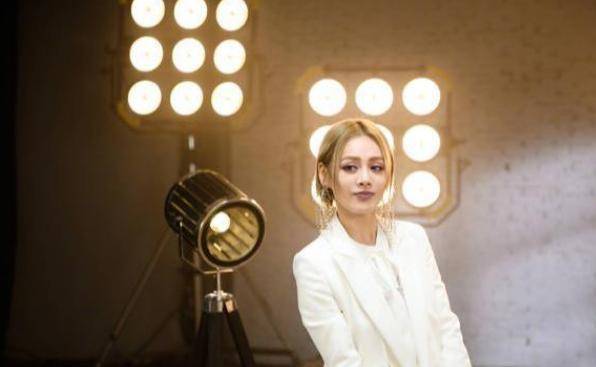 同样是遭马景涛"强吻",宁静和刘嘉玲的反应,差别好大