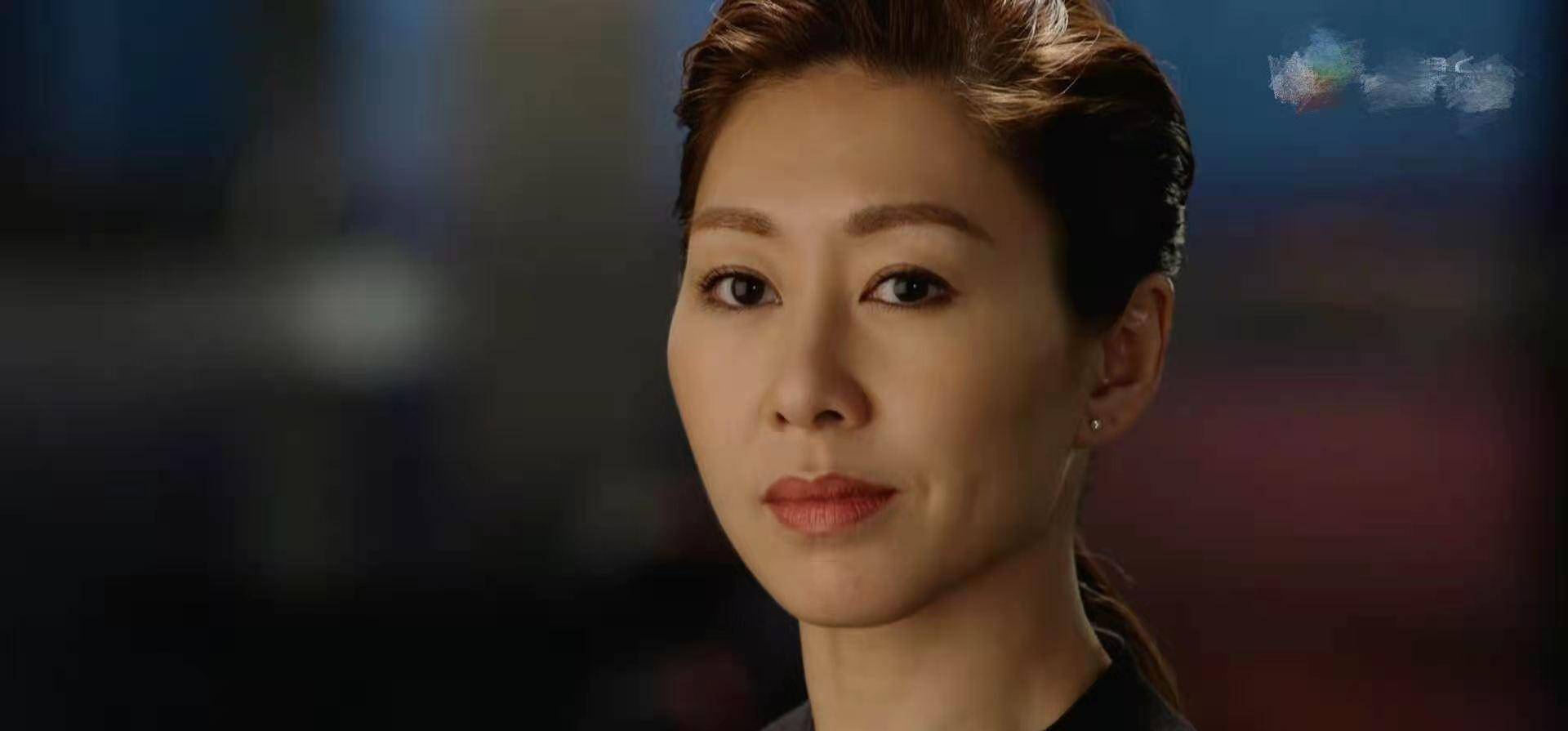 胡定欣和沈柏淳恋爱,男友家境不俗,出手阔绰,是广告界的人士_因为