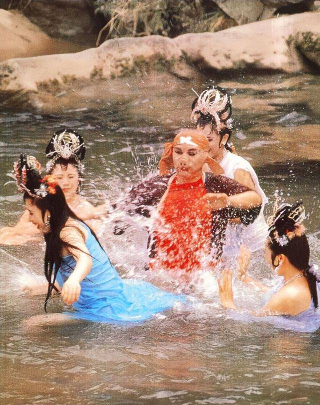 猪八戒的罗生门,在浴场和七个女妖精破戒了吗?_孙悟空_唐僧_团队