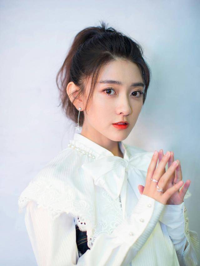 梁洁在饰演苏樱之后,新剧再搭档《双世宠妃》男主,重新演绎经典_演技