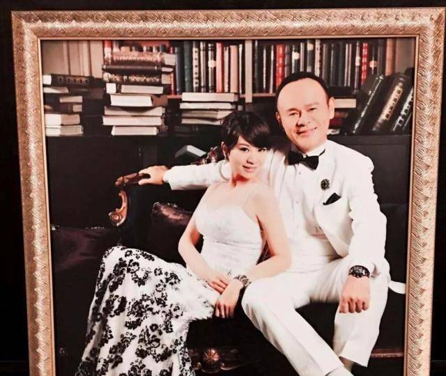 据了解,林以婕是一位小台湾小有名气的名媛,爱炫富,经常在各个社交