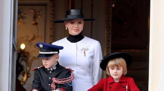 摩纳哥国庆节,王室成员齐聚首!