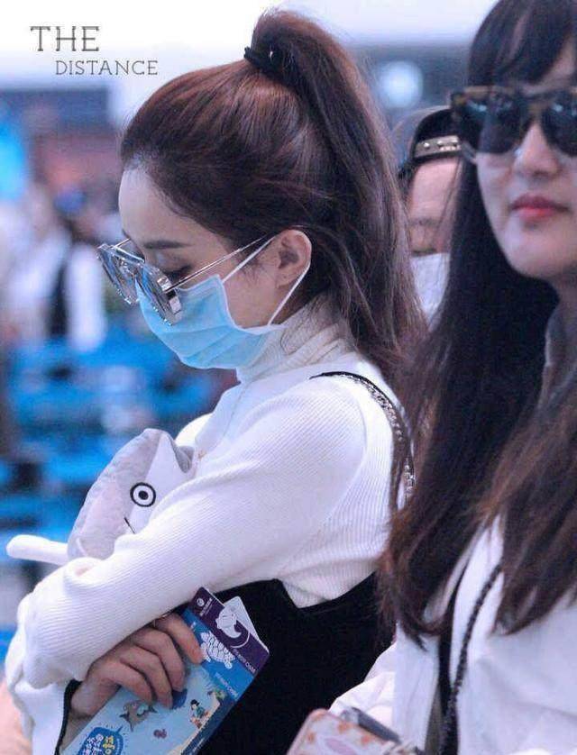 张艺兴_赵丽颖_睡眠