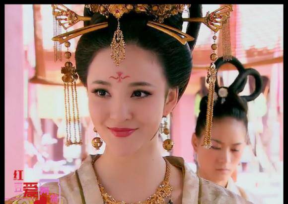 刘雨欣版冷艳时尚,李湘版富贵霸气11,2012《梦回唐朝》王力可12,2012