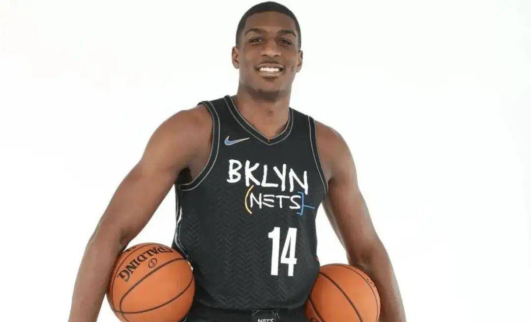 浙江官宣新外援,费沃斯或加盟上海,前国手回归深圳_赛季_李慕豪_1