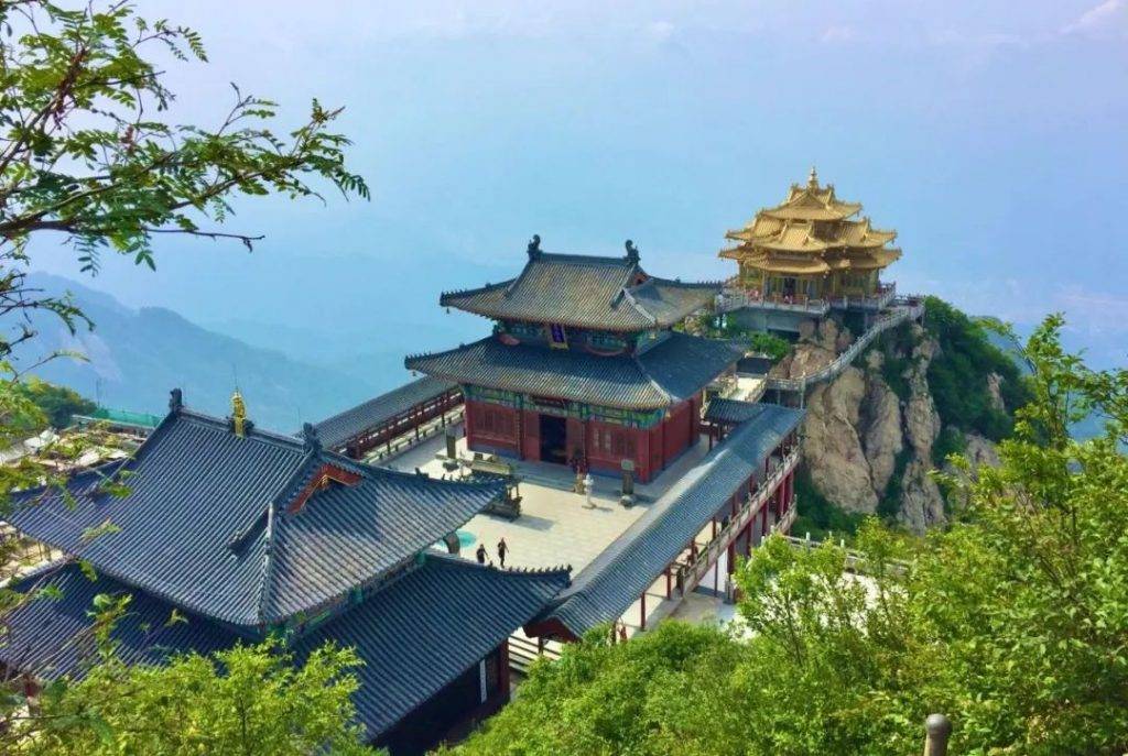 来，看看你拍的老君山云朵-老君山楼梯