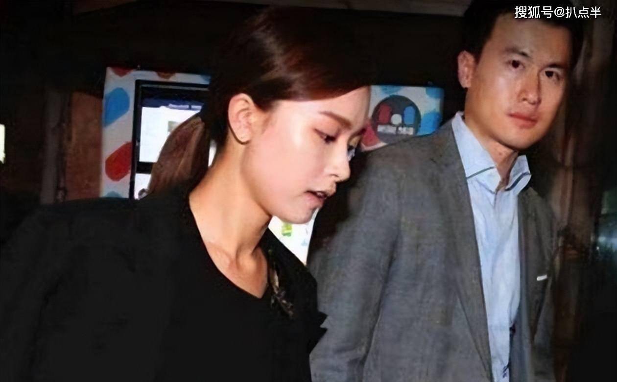 原创同为"嫩模鼻祖",为何文咏珊后劲更大?已与杨颖走上不同之路