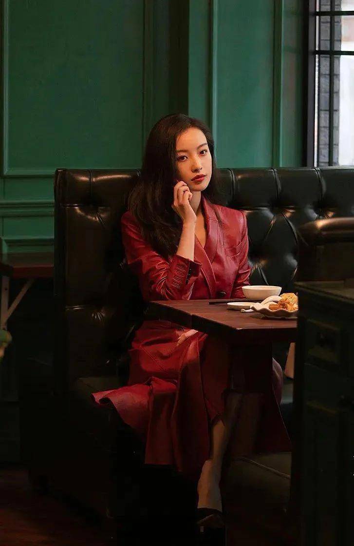 《流金岁月》倪妮:每一个靠色相上位的女人,都有不可言说的苦衷_南孙