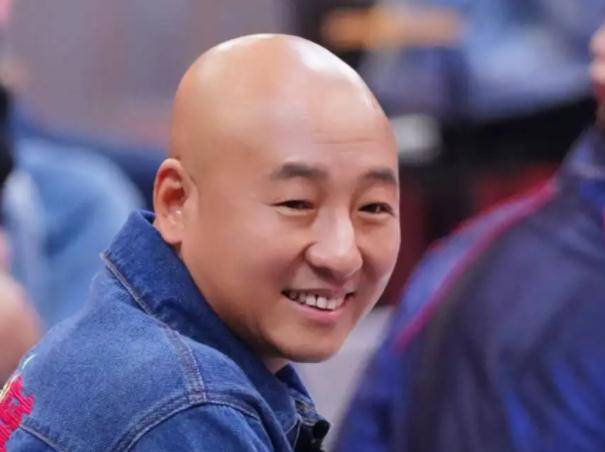 周晓鸥:和前妻分手后还是亲人,一起抚养儿子,53岁还是单身_父亲_唐平