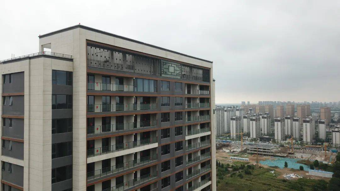 亚新大梁府·云上盛装交付!实力亚新持续兑现美好_品质_生活_实景图