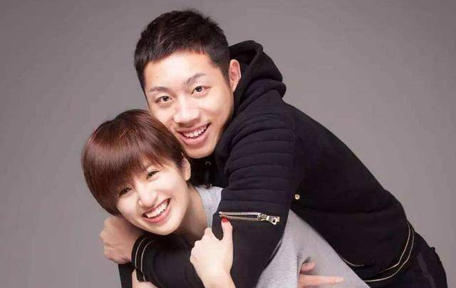 马龙妻子夏露,许昕妻子姚彦和国乒一姐刘诗雯三个人谁最漂亮?