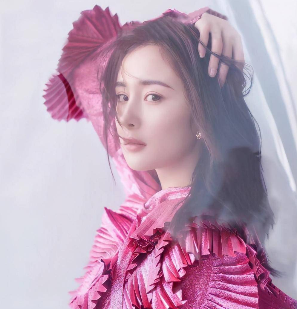 开公司,办杂志,投资华谊,成为中国头号投资人_嘉人_明星_事业