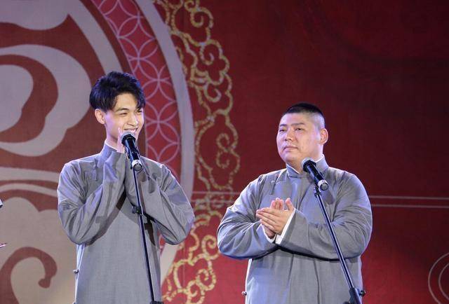 尚九熙取关何九华微博?