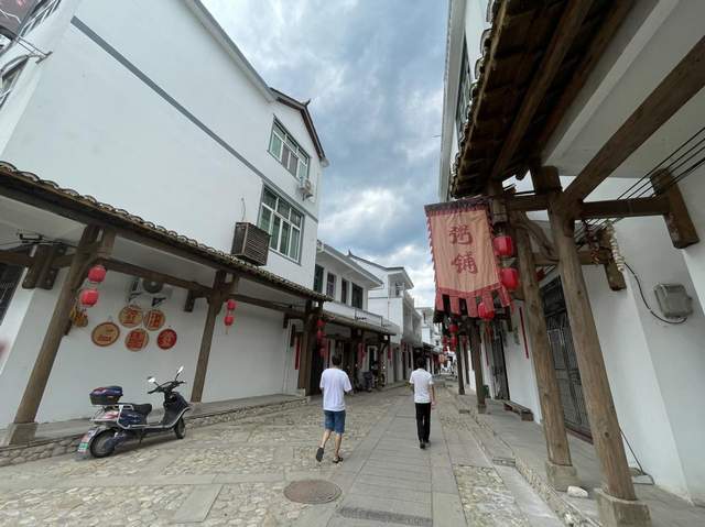 上饶广信:一个童话般的避暑胜地——美丽的五府山镇金钟山村_乡村