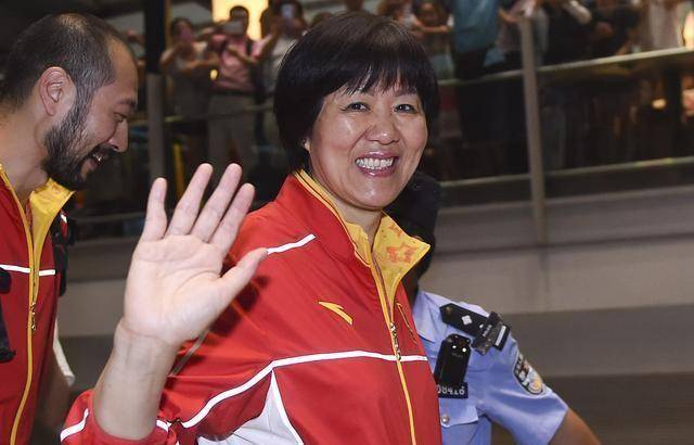 让人泪目:郎平这一决定不但击碎谣言,还让人为其拳拳爱国心点赞_中国