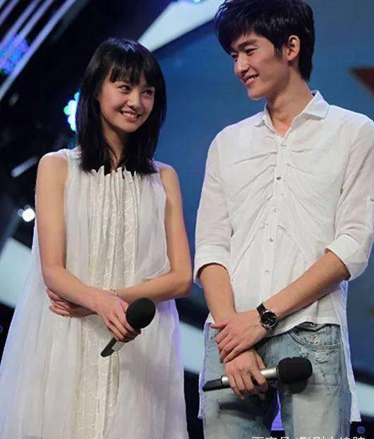 娜扎首谈分手的生活,有妈妈在很安全,间接证明娜扎感情受伤很深_张翰