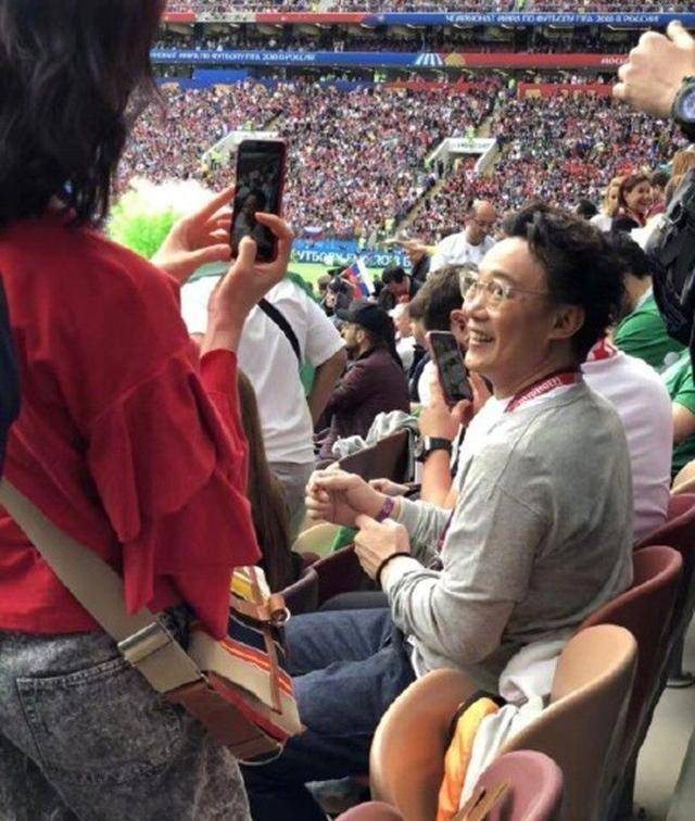 确认过发际线,就是我们的热心市民死忠球迷陈先生啊!