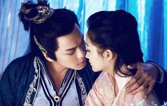 关晓彤替身颜值高不输本尊,粉丝:和男神张若昀拍吻戏的就是她?