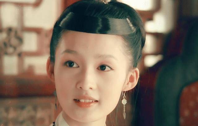 也是圈内的"笨蛋美人",4年片酬付诸东流_李沁_作品_红楼梦