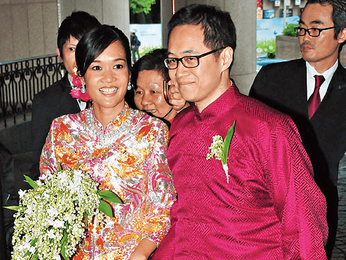 丈夫则是百亿富豪,她生下五胎也赚到百亿身家_郑志雯_郑裕彤_庞建贻