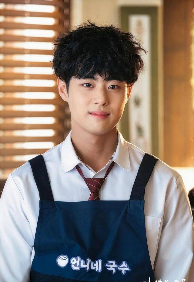 韩剧《惊奇的传闻》:韩国版"钟馗"捉鬼,超高能设定!_赵炳奎_因为_漫画