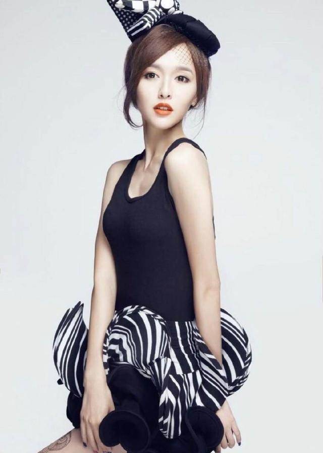 唐嫣高清自拍未p素颜照,确认过眼神,她就是《归去来》女一号_罗晋_萧