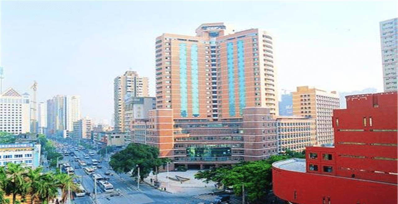 深圳整形医院排行榜_杜苏芮逼近厦门市民狂囤泡面和水台风天要注意什么
