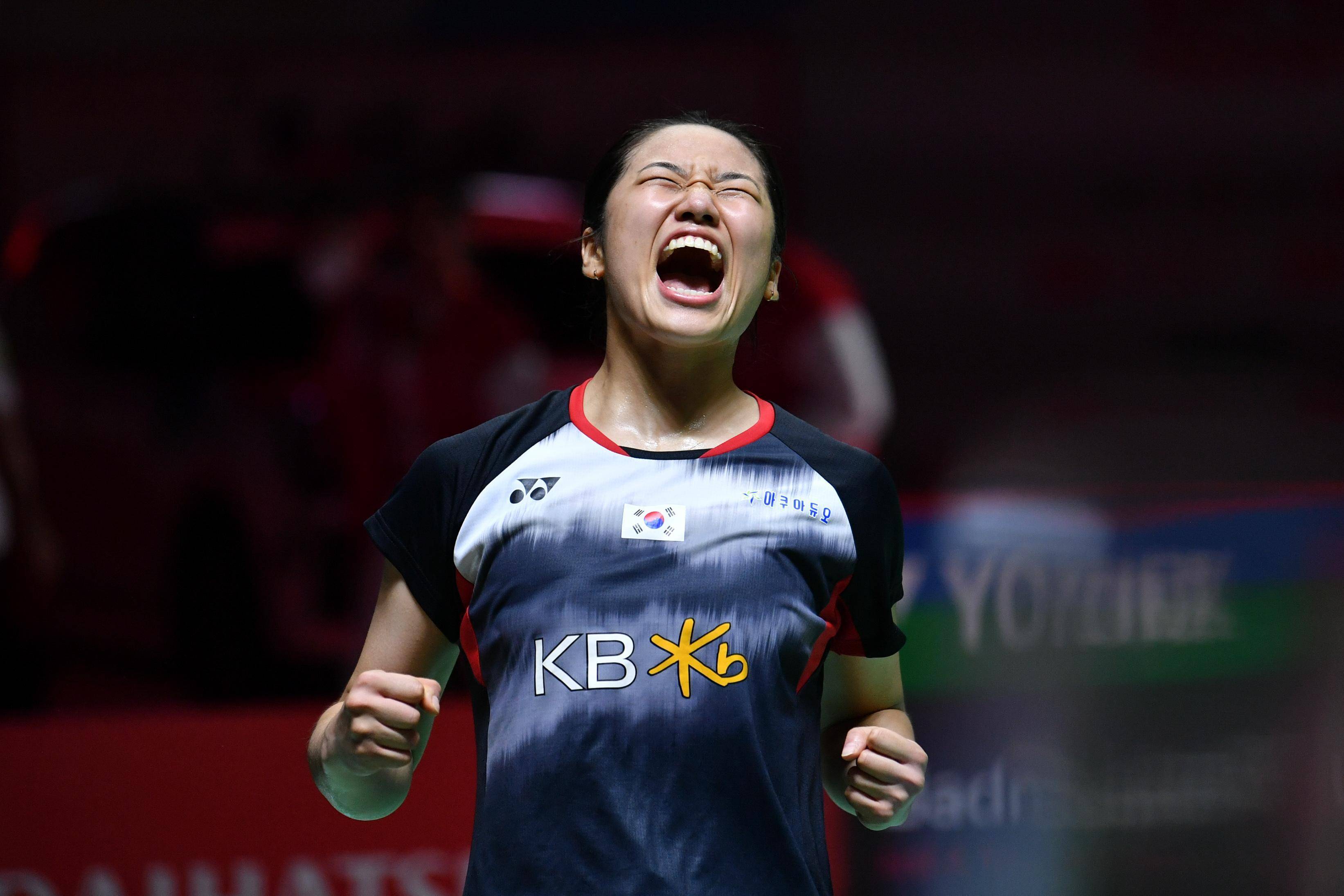 雅思组合完败日本劲敌,何冰娇逆转进决赛_女单_赛季