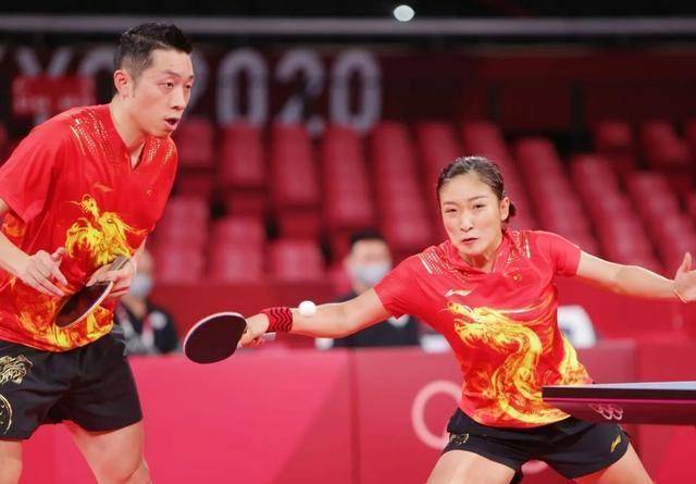 相比许昕刘诗雯已是老将,王臻张默其实是邓亚萍时代的球员,真是老将