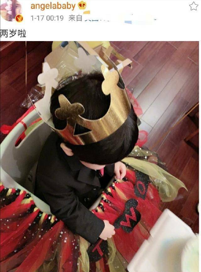 杨颖凌晨晒儿子庆生照被指摆拍,小海绵座椅暴露父母都是女儿奴!
