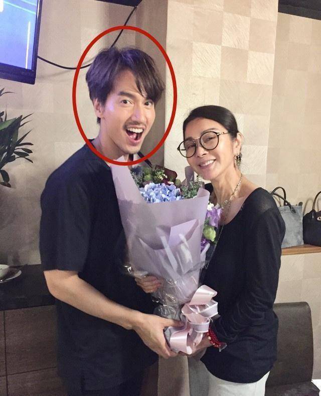 言承旭终于笑了!