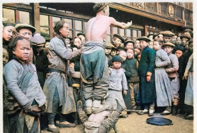 老照片:1920年代的真实生活景象,平民百姓困苦不堪衣食无着_图片_民国