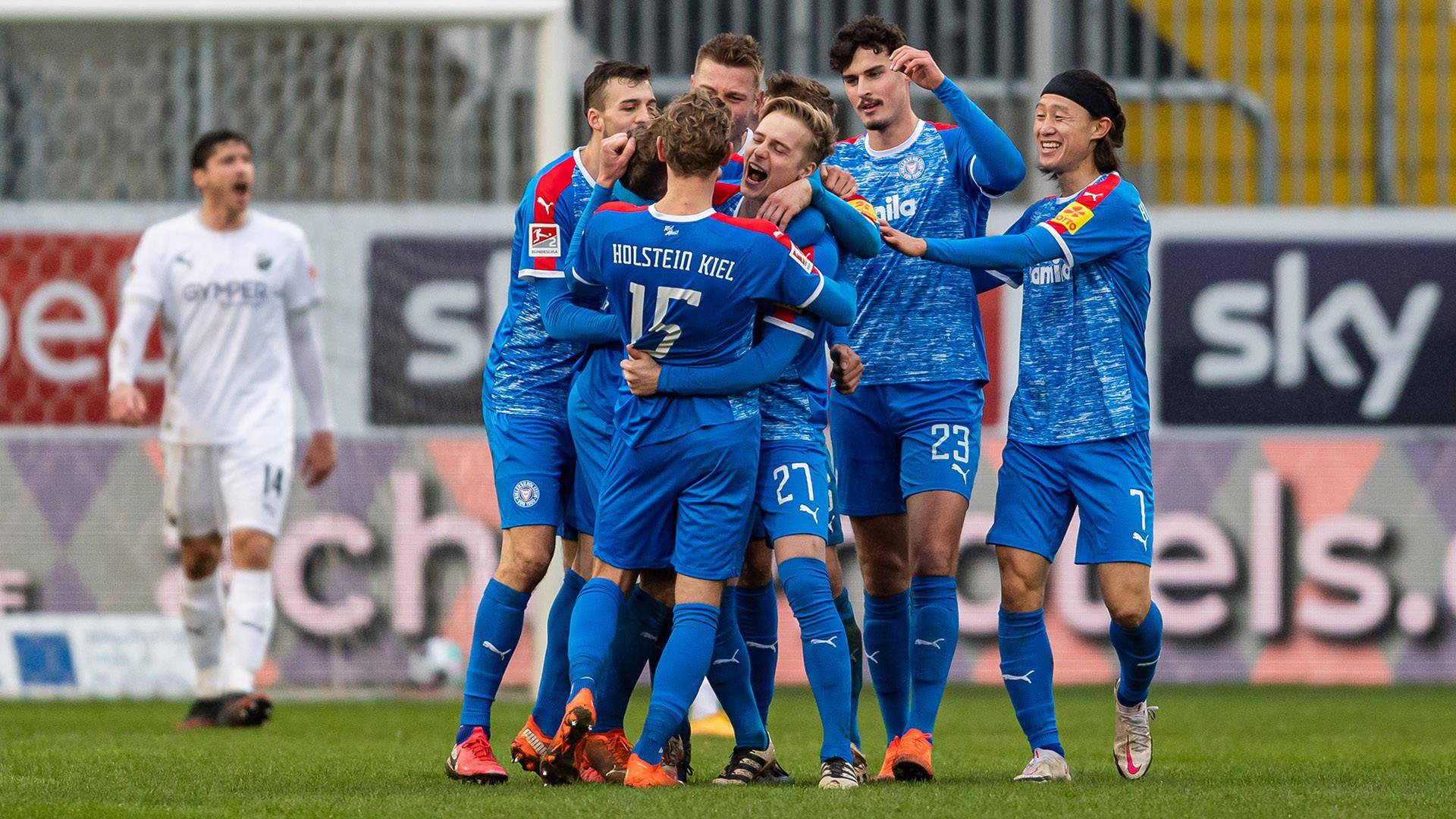 30星期日足球赛事推荐:不伦瑞克后防提升 基尔交锋占据优势_海于格