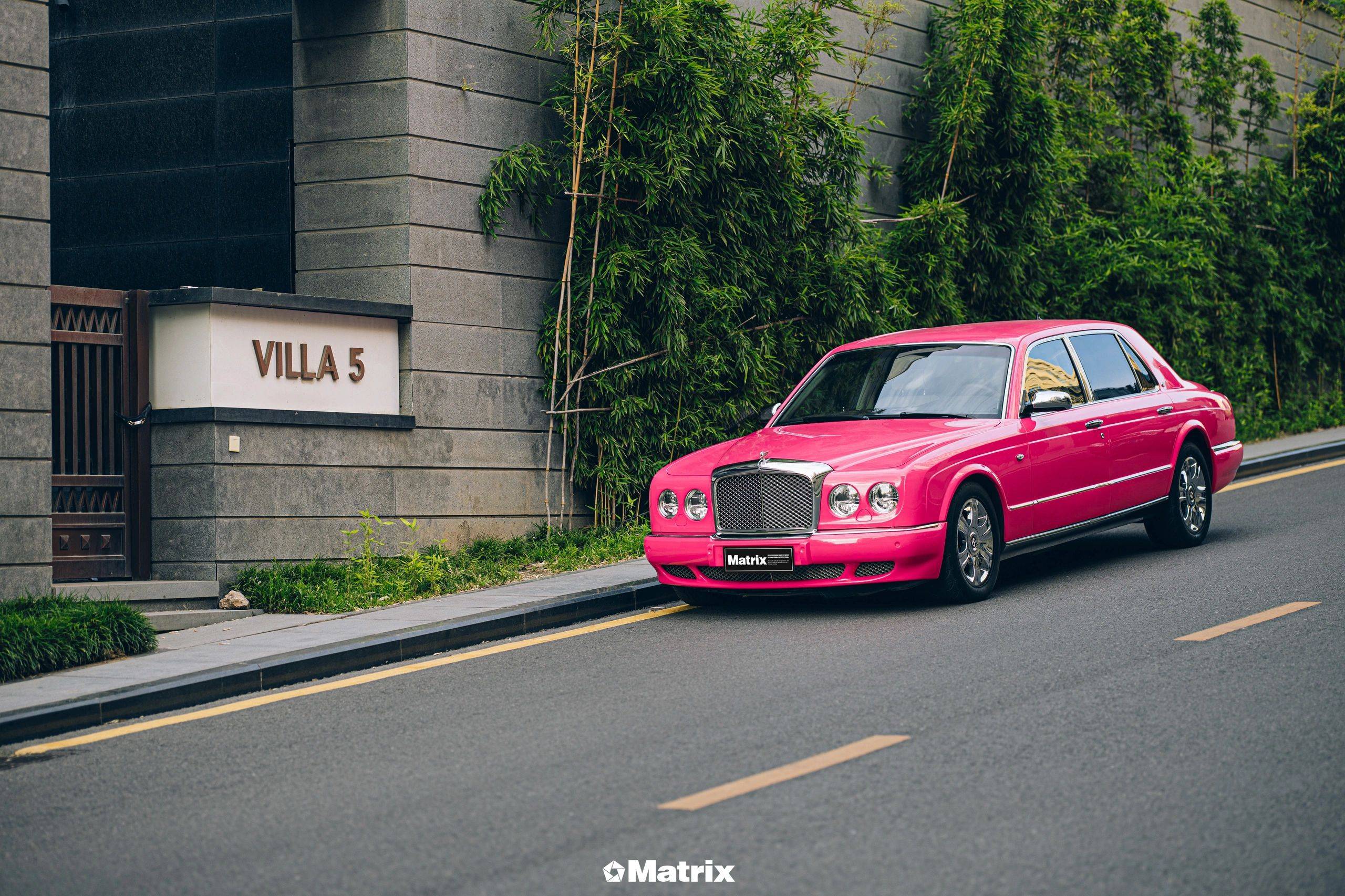 宾利雅致matrix矩阵改色膜甜菜根紫,散发甜美的气息_搜狐汽车_搜狐网