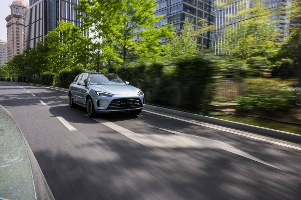 智驾安全超越特斯拉,问界m5智驾版aeb守好主动安全防线_搜狐汽车_搜狐