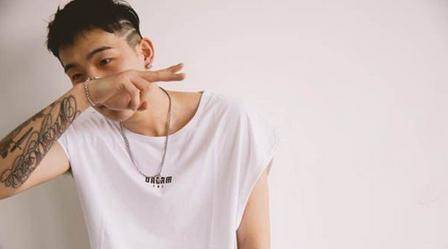 中国新说唱cola资料介绍有猫有女友的个性rapper_音乐_节目_风格