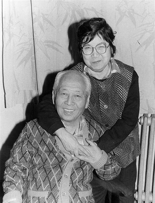 新凤霞与吴祖光:"女追男"的传奇爱恋,终在一场中风后见得人心_陈世