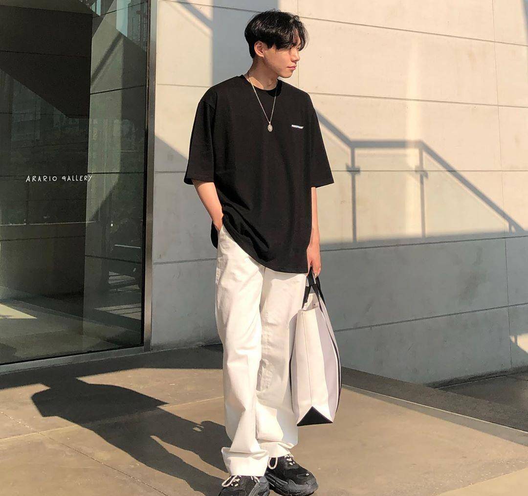 夏天穿搭要适当花一点，这样更有造型感