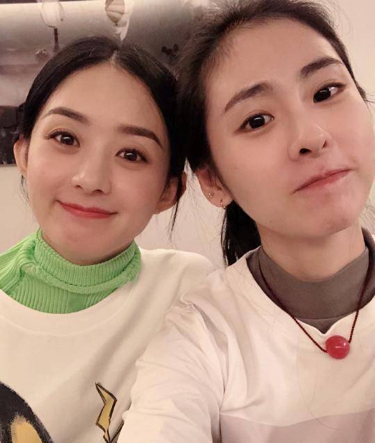 张碧晨送的礼物才是真闺蜜_轰动_脖子_事情