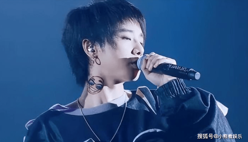 华晨宇许晴恋情曝光,两人年龄差距引争议,男方表示:我们很相爱_节目