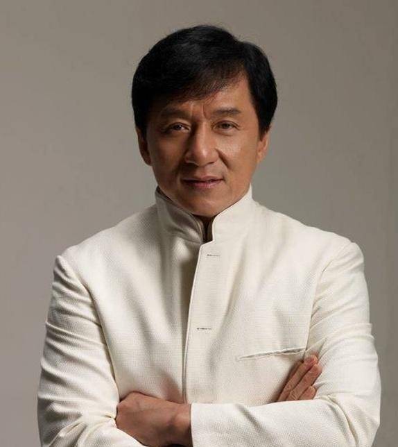 名字_因为_成龙