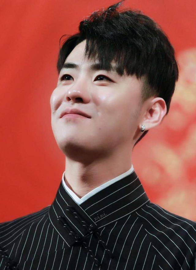 张云雷调侃国家级女性艺术家,网友:不知道是不是没有长教训?