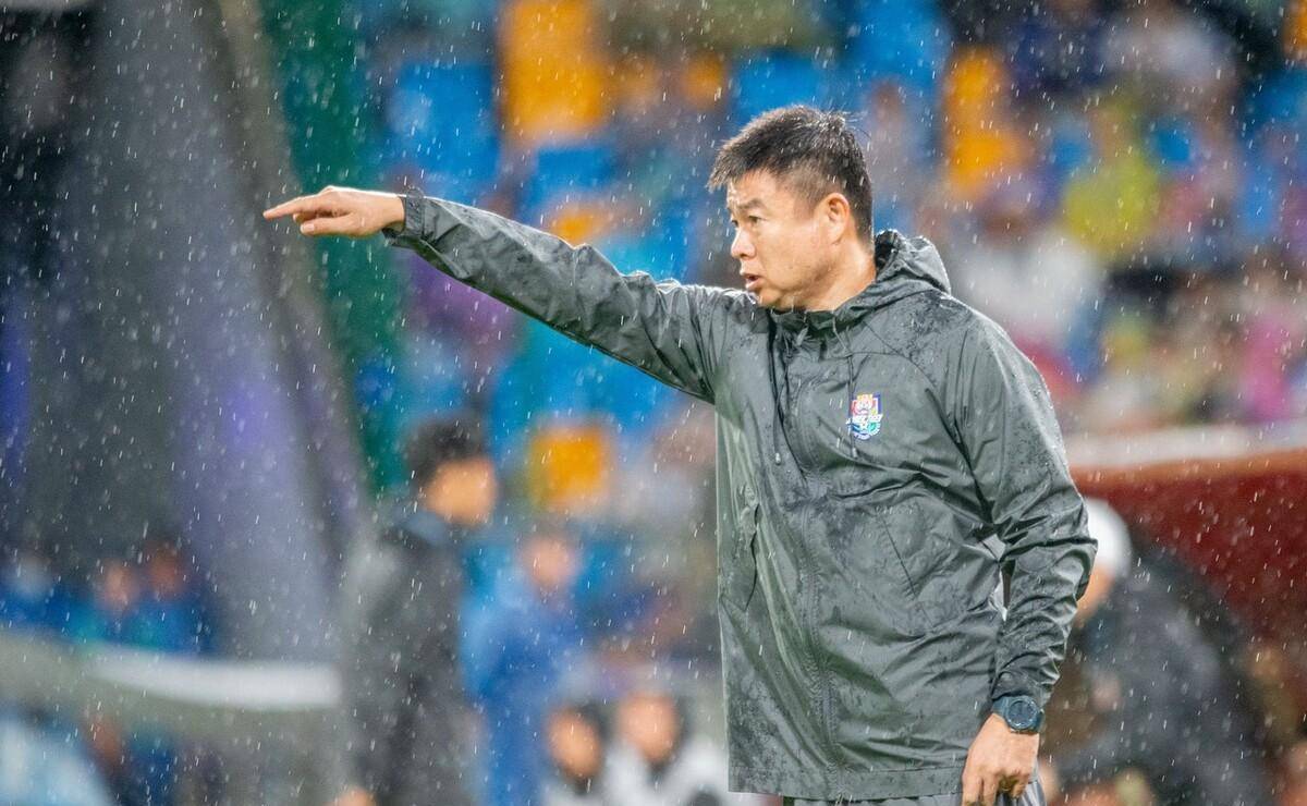 津门虎憾平亚泰,泰达足球场仍未迎来首胜,乏善可陈的一场比赛_贝里奇