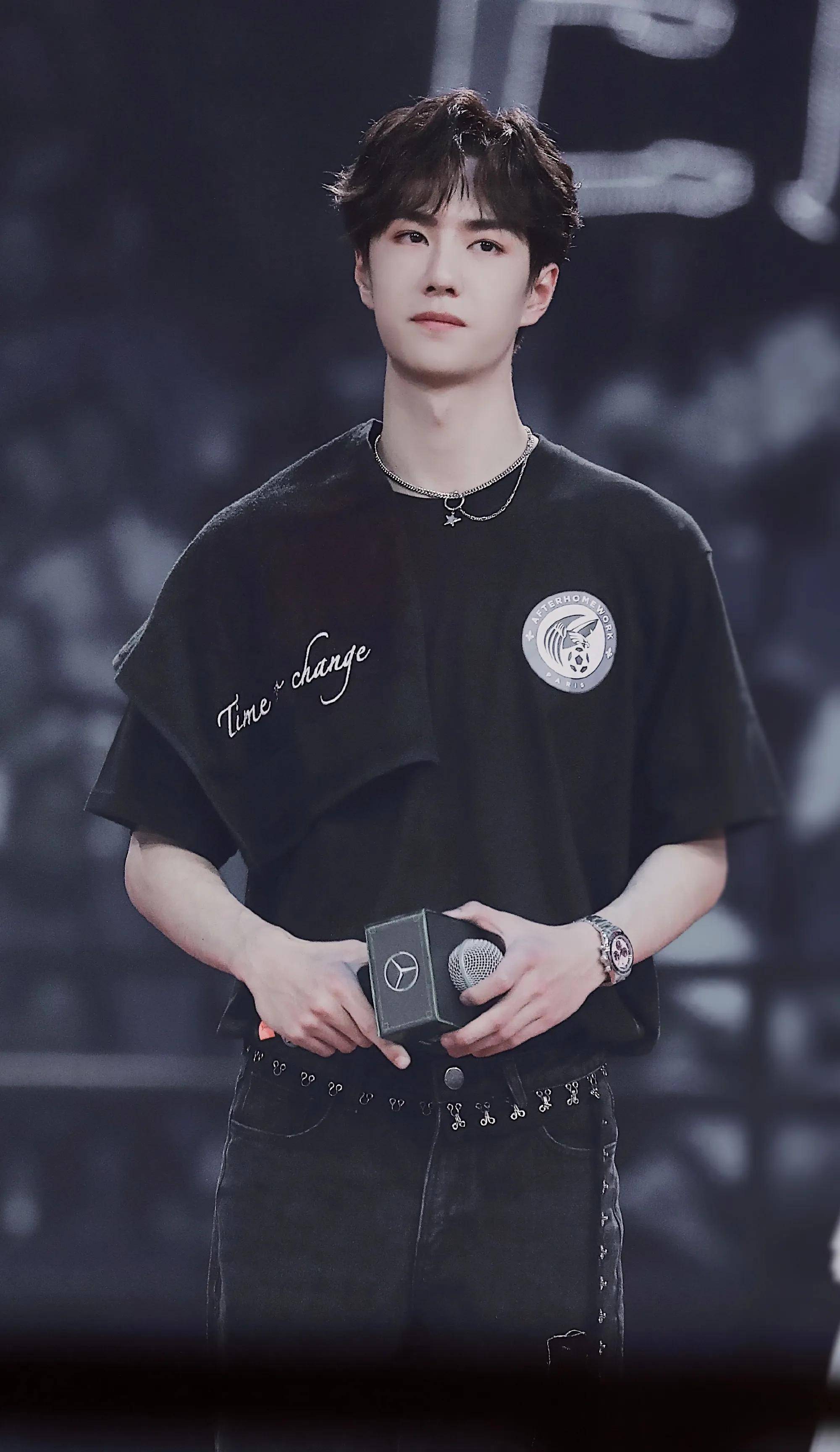 王一博赵丽关系匪浅?