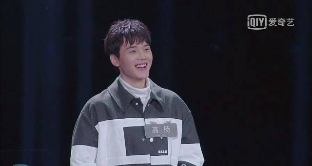 《声入人心》高杨:梅溪湖著名端水表演艺术家!_音乐节_龚子棋_成都