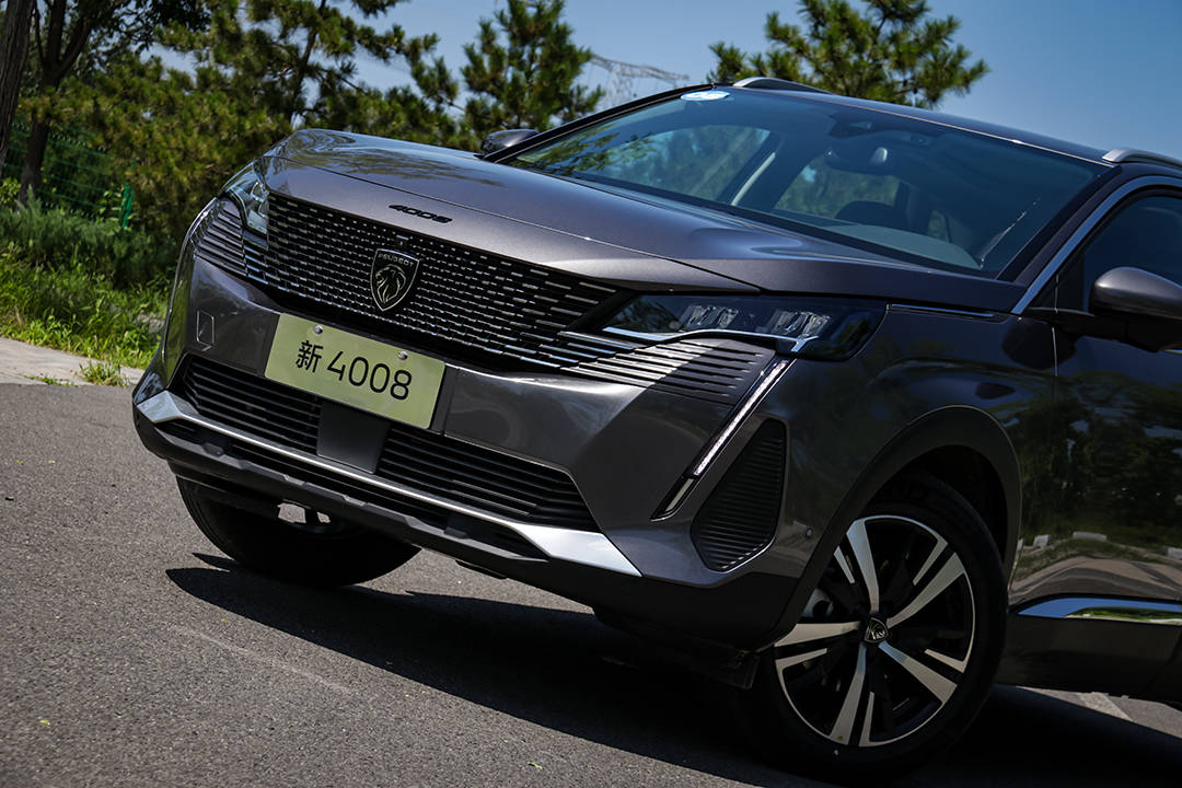 0系统 法系suv焕新是否能打? 试驾东风标致新4008_搜狐汽车_搜狐网