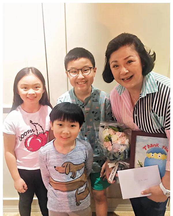 黄淑仪规则事情1婚被富豪老公分手后嫁打工仔,晚年生活不如意_汪明荃