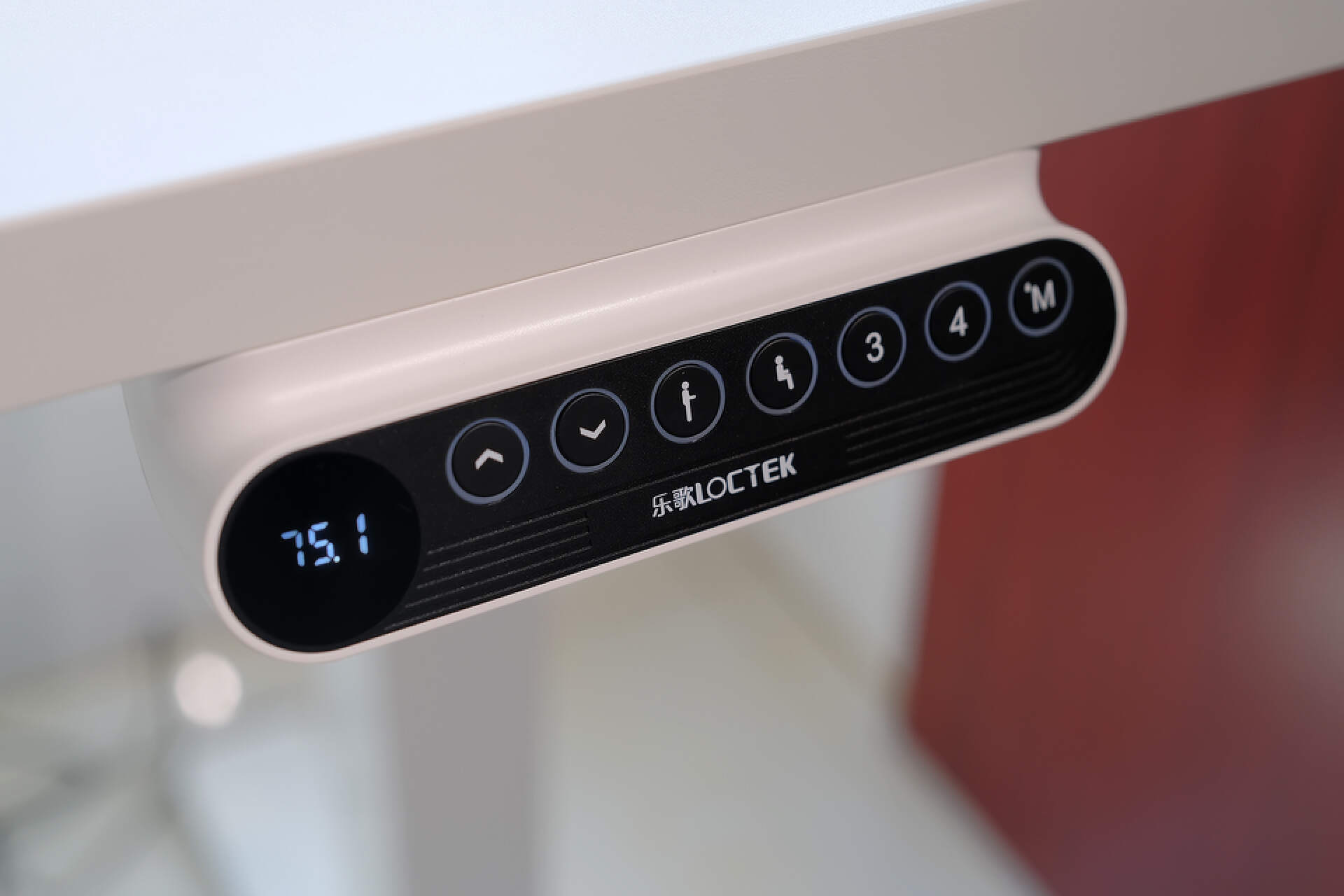 家庭轻办公,深思熟虑后入手迷你主机和乐歌e5s双电机电动升降桌_地铁