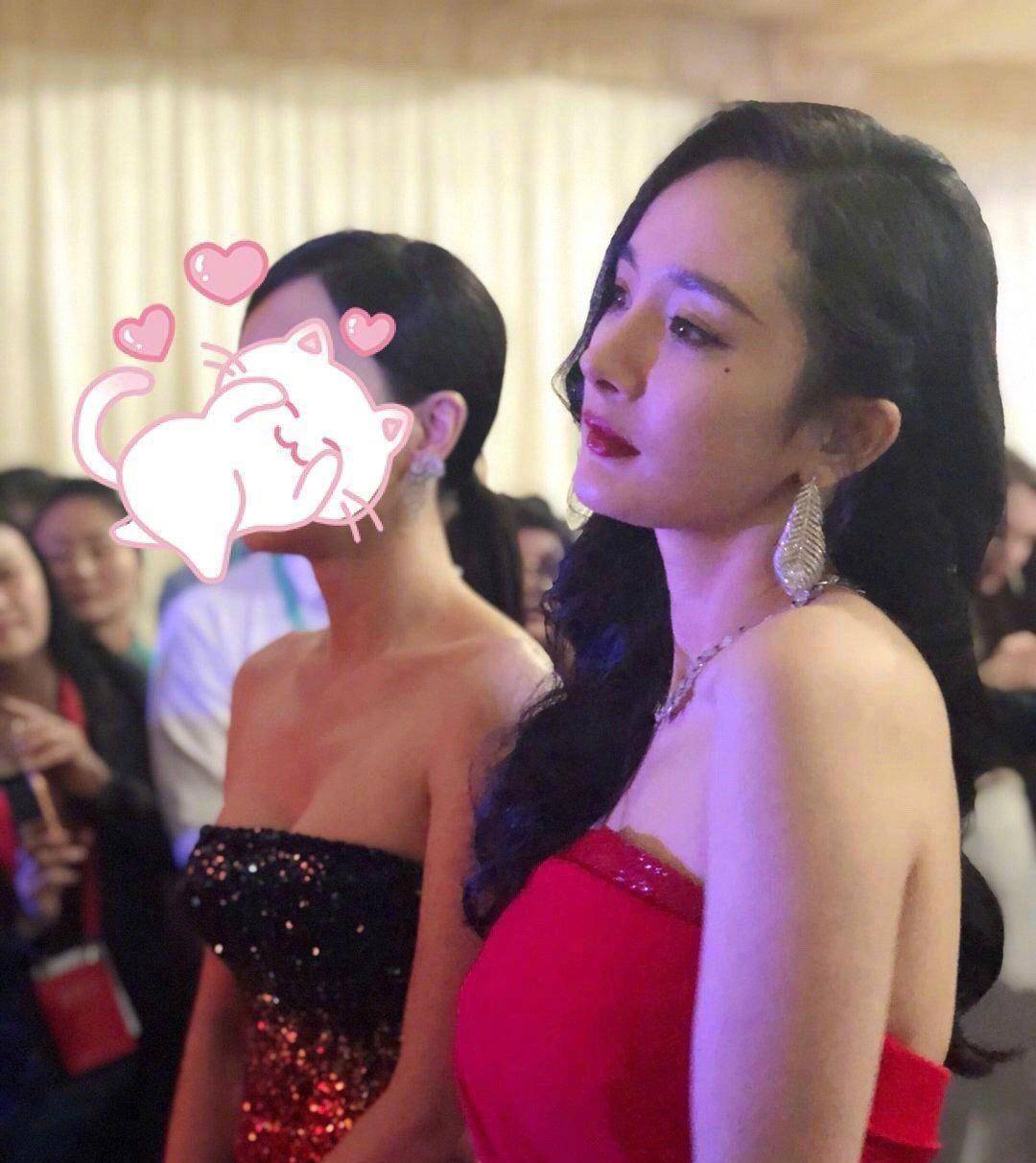 一颗痣就能让女明星变得不一样?