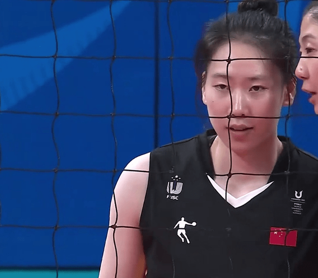 女排3-0进决赛争冠!龚翔宇替身再爆发轰12分,1米91副攻新星崛起_中国